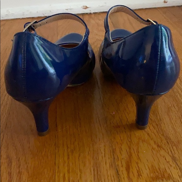 Chase + Chloe Blue Heels 7 - Picture 4 of 6
